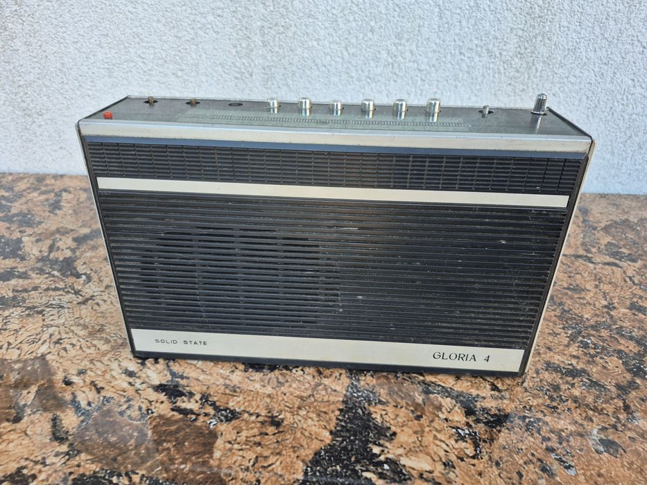 Radio receptor portabil Gloria 4,RP1524- nefuncțional 

- radio este n