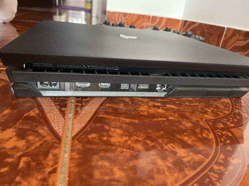 Vand ps4 pro 1TB
