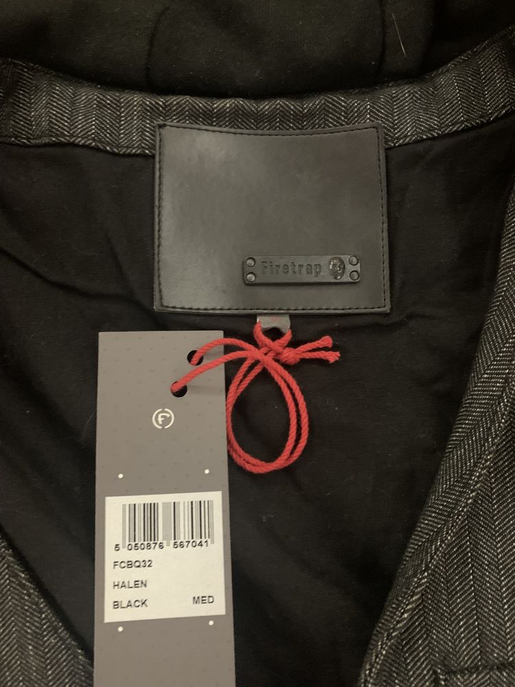 Мъжки елек Firetrap,нов,М,слим.