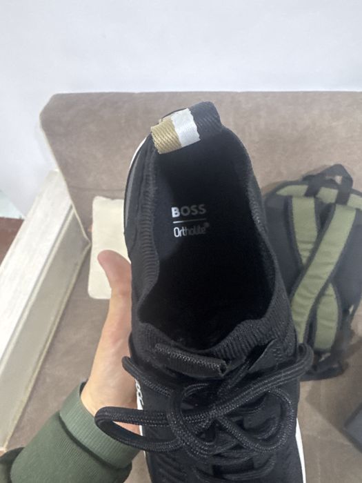 Продаю мужские кроссовки boss (оригинал)