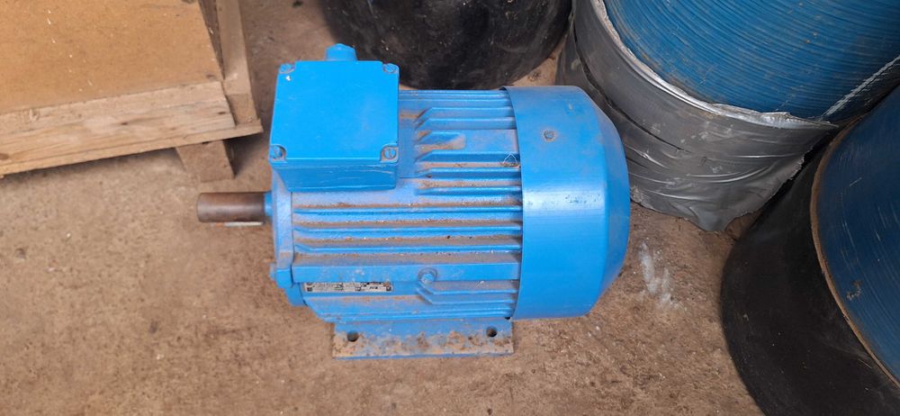 Ел. Двигатели моно и трифазни