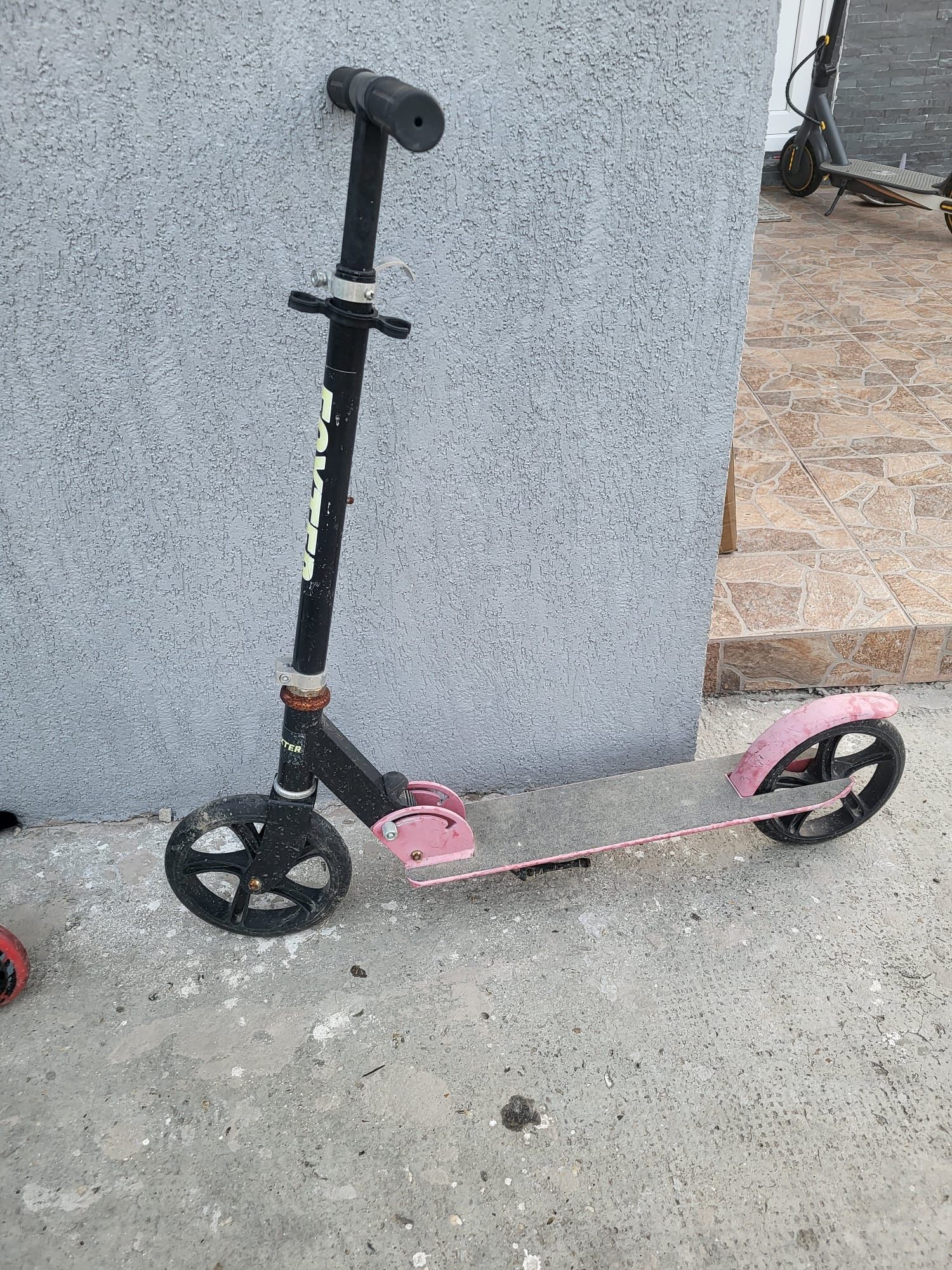 Vând trotineta. Cumpărate de noi