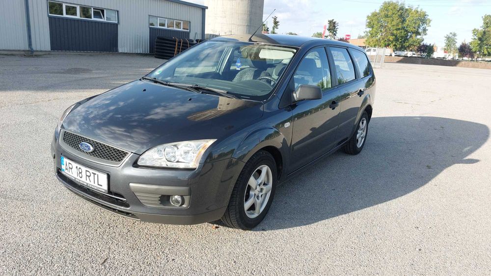 Vand Ford Focus 1.6 benzina, 2005
