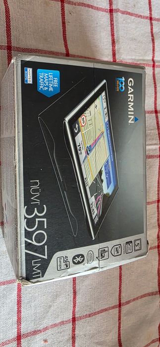 Навигация Garmin Nuvi 3597 LMT с най-новите карти за цяла Европа
