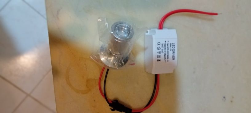 3  mini spoturi led 3w