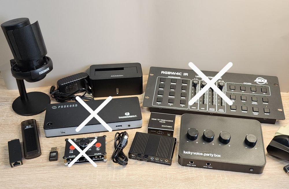 lot electronice (mic, net, keyboard etc)