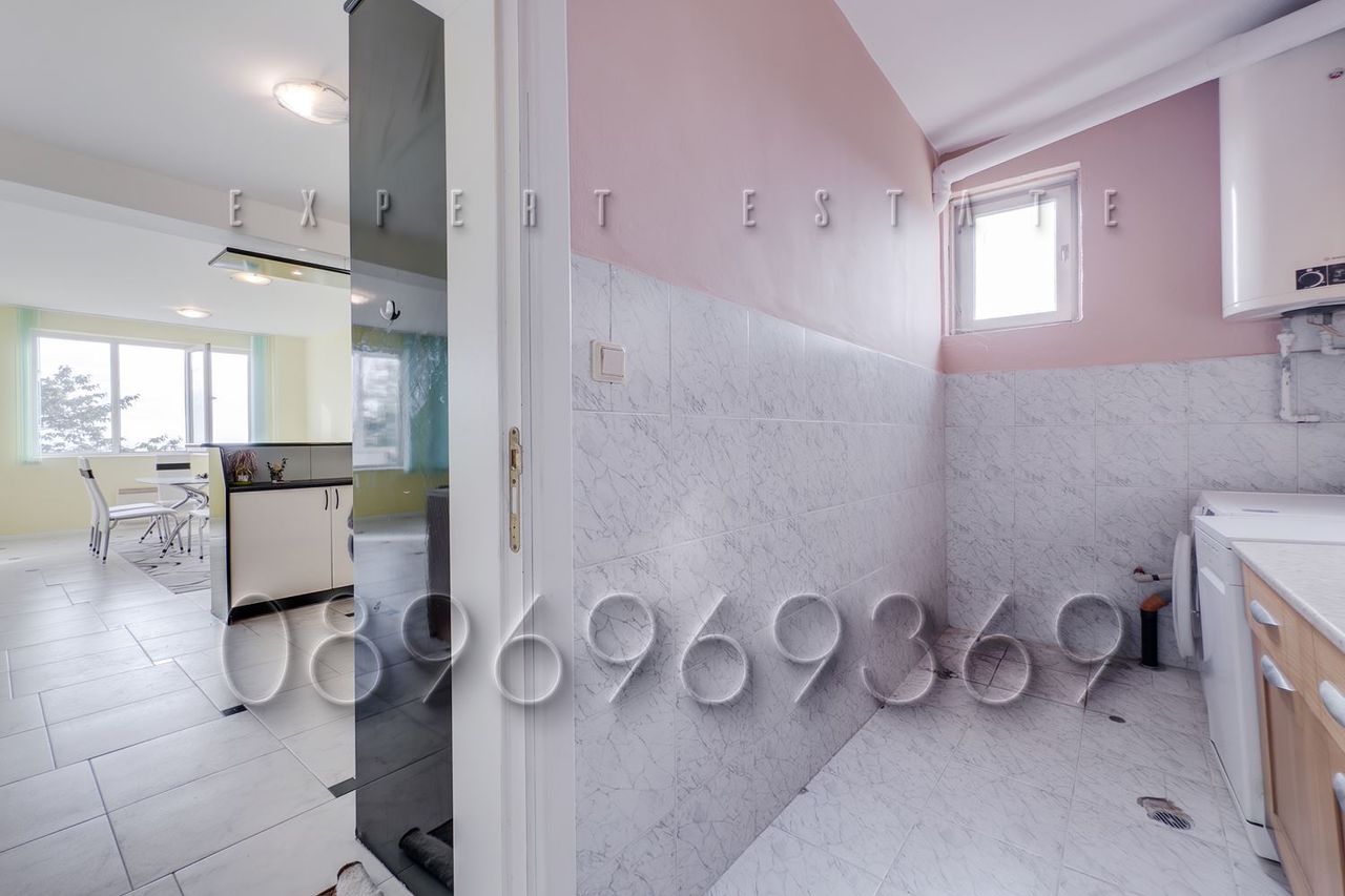 Продава се Четиристаен апартамент в Варна, Бриз - 131 кв.м за 1833 €/кв.м - Снимка #5