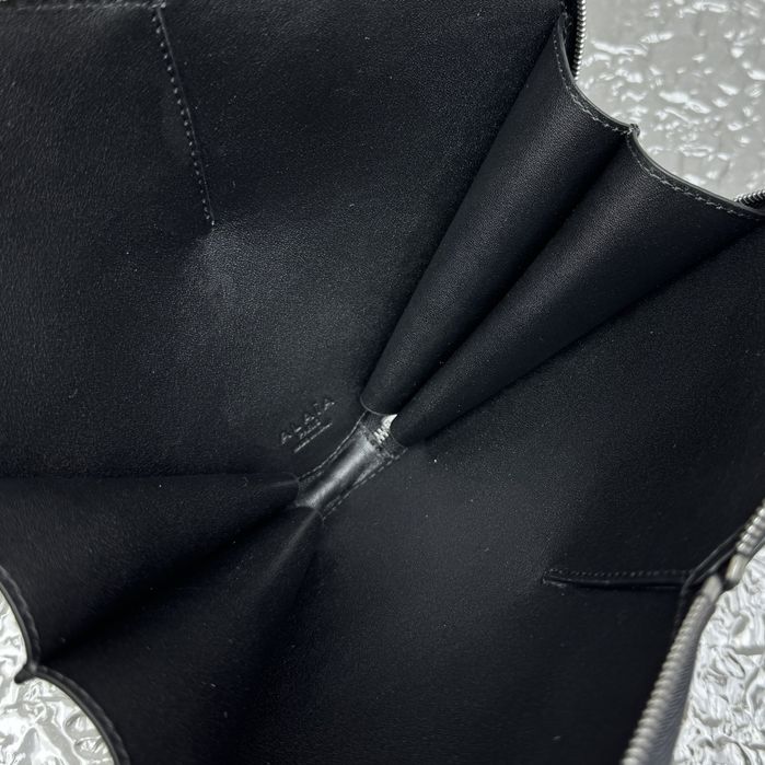 Geanta Alaia 21 cm, negru lac, Premium