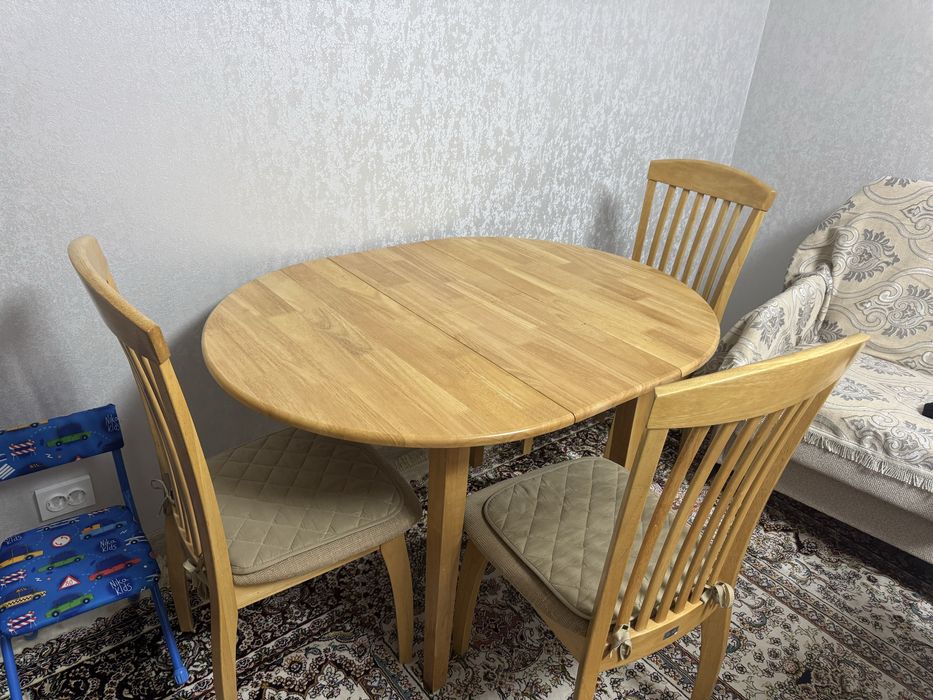 Продам стол со стульями