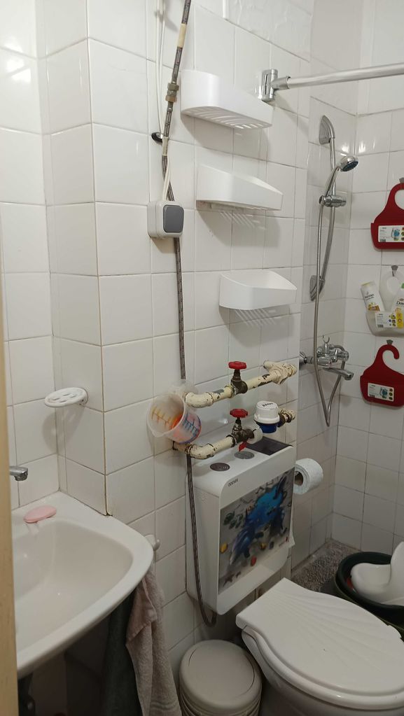 Дава се под наем Двустаен апартамент в Габрово, Трендафил 2 - 42 кв.м за 204 € - Снимка #1