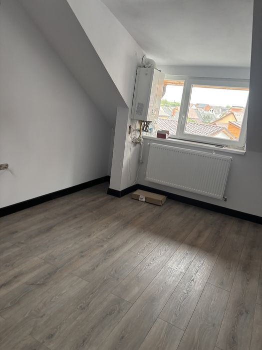 Apartament 3 camere , 90 mp utili .Zona||Turnisor-Bieltz