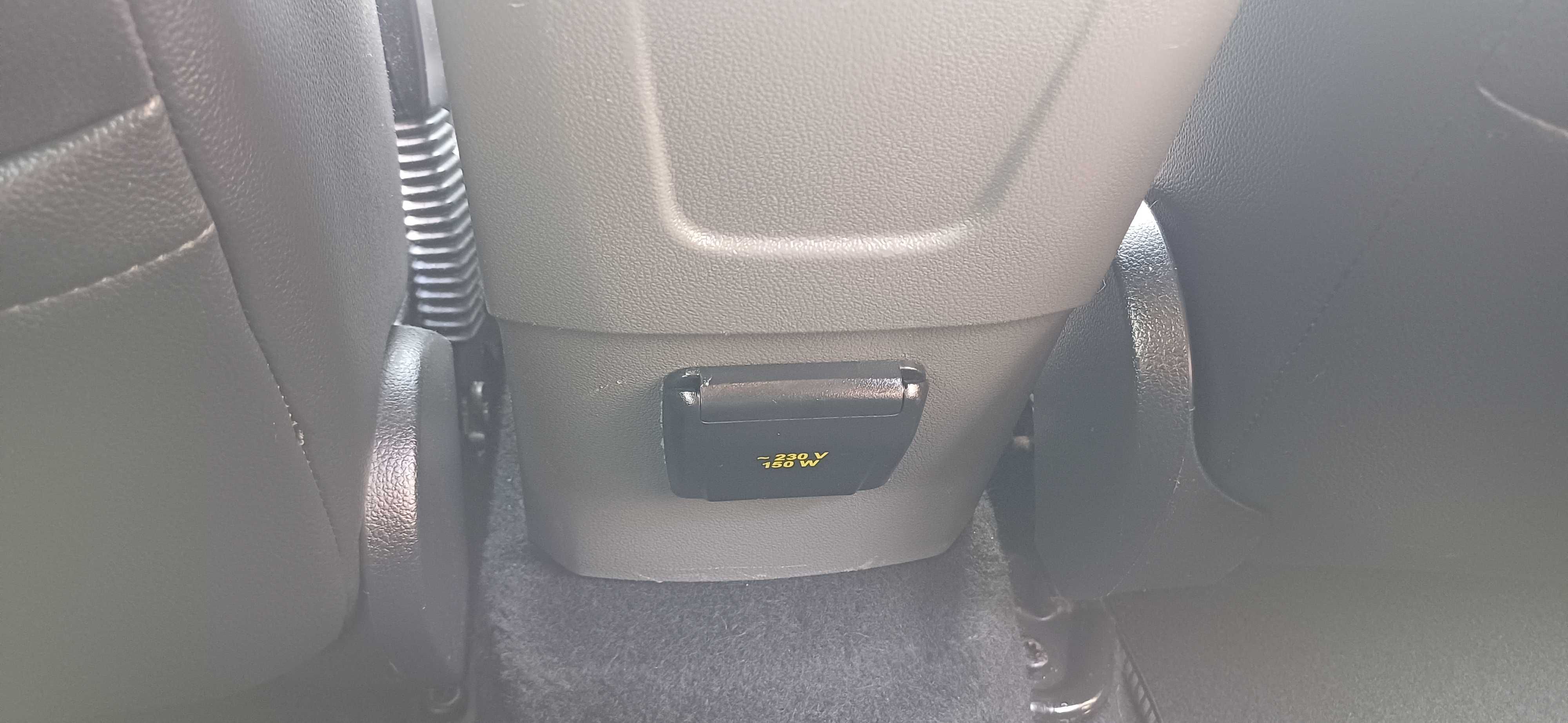 Ford Focus 2.0 i TITANIUM