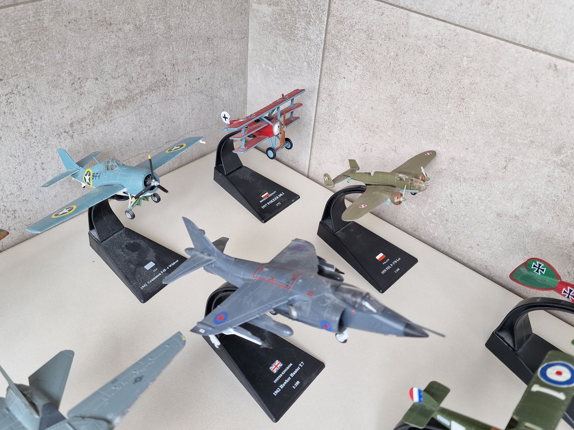 Метални модели на самолети