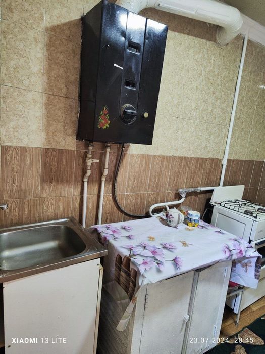 Чирчик шахар 
Танкивий гумма хона ёнида
#1-хона 4-этаж 
Квартира и