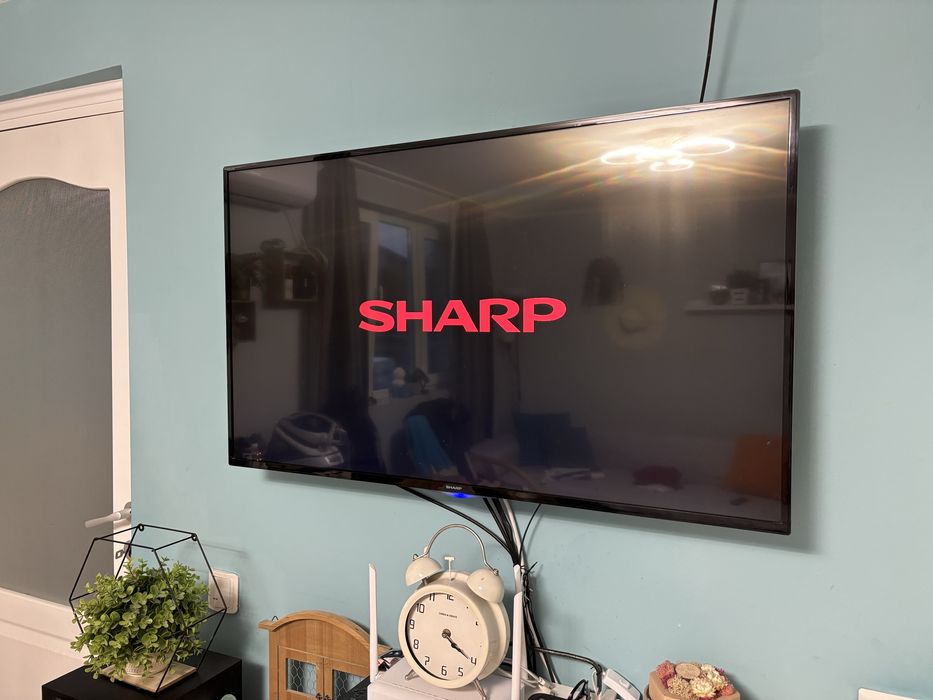 Televizor LED 109 cm Sharp Aquos Full HD