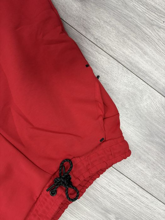 Pantaloni Nike Tech marimea M