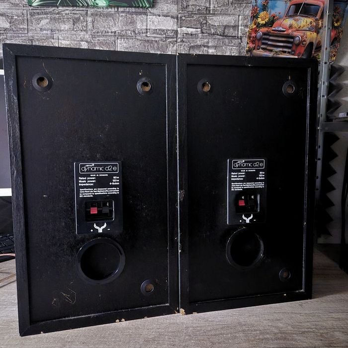 Jamo Dynamic D2E – Made in Denmark / 3-лентови Hi-Fi колони