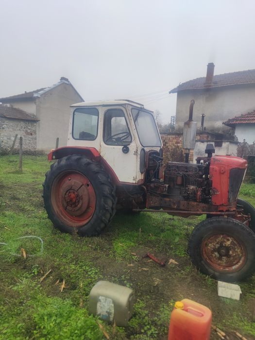 Трактори ЮМЗ в движение