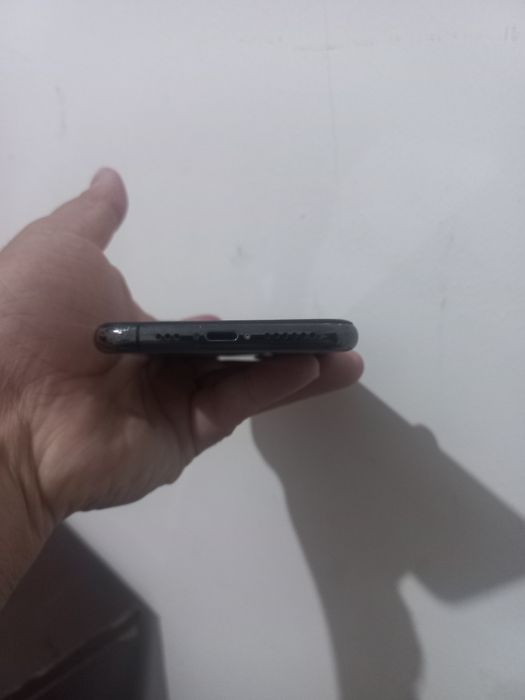 IPHONE 11 Pro sochni sotiladi