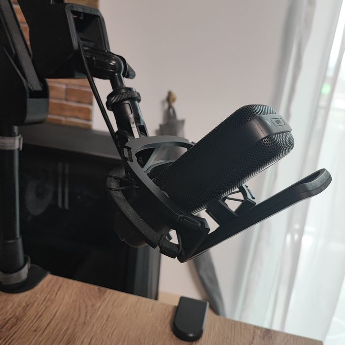 Microfon Elgato Wave 3 + Pop Filter+ Shock Mount + Brat Microfon