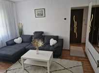 Închiriez apartament cu 2 camere