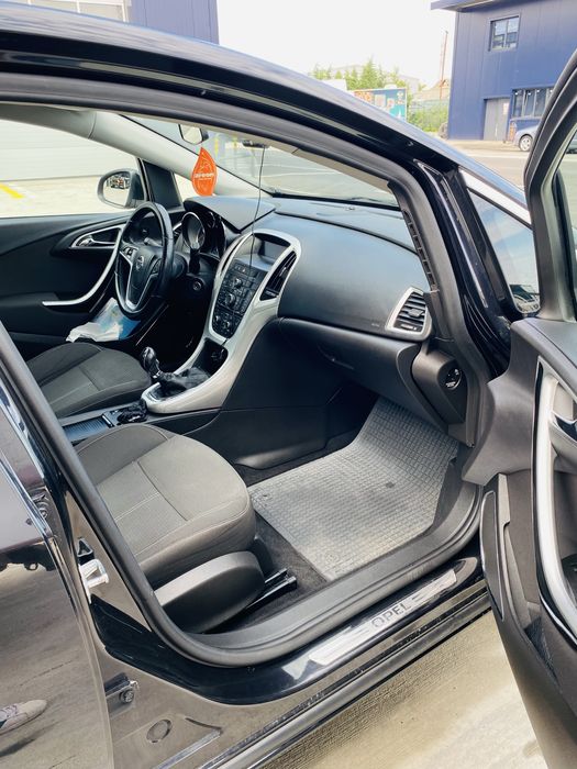 Opel astra J 1.4 Benzina Clasic