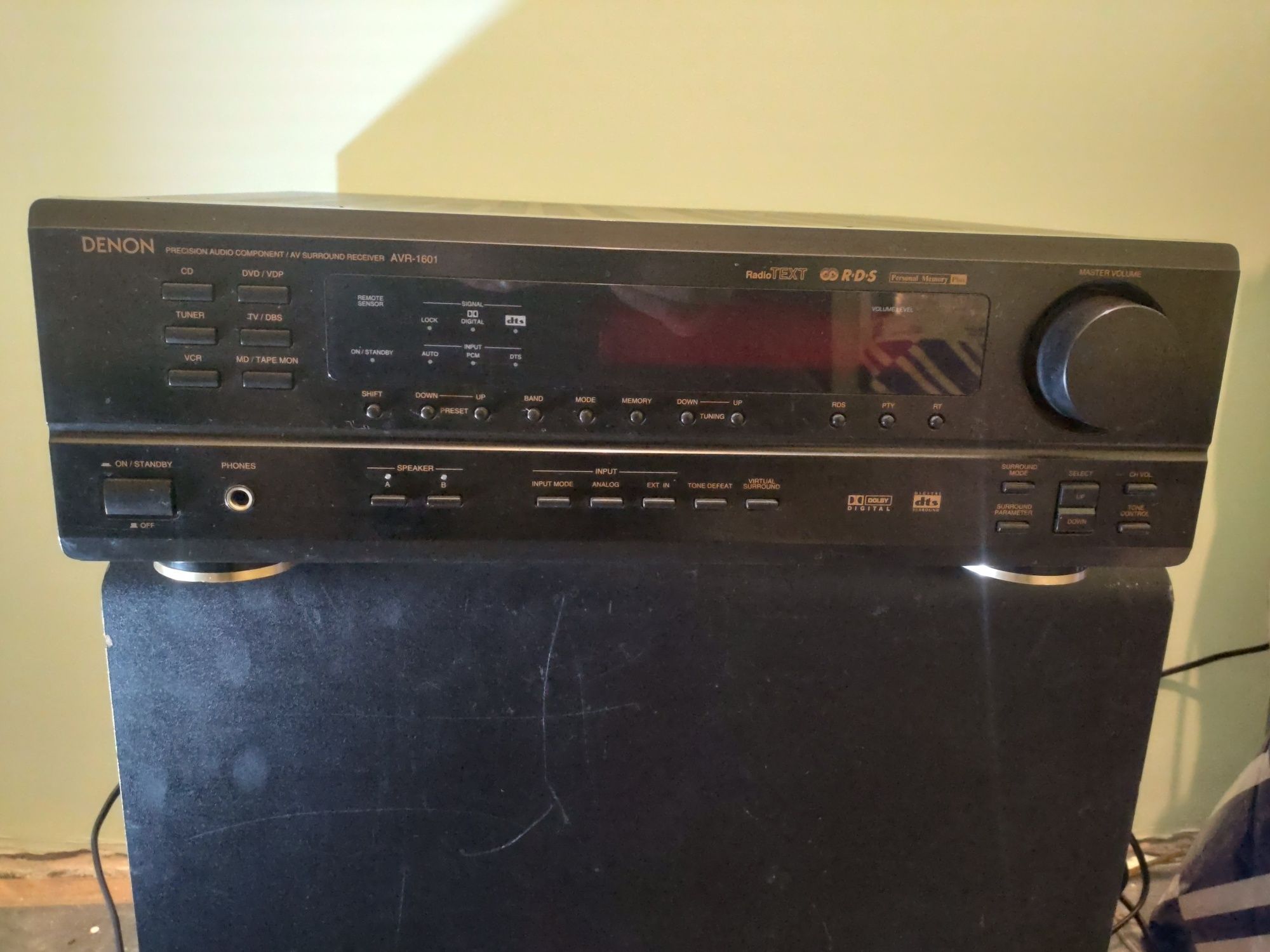 Denon avr 1601 resiiver