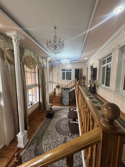 Сдаётся Дом под детский сад 12 соток 12комнат Вдоль дороги. Зенит