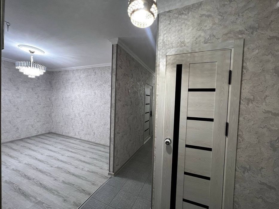 Продаю с ремонтом 1/1/5 на Лисуново 4, возможно под нежилое!