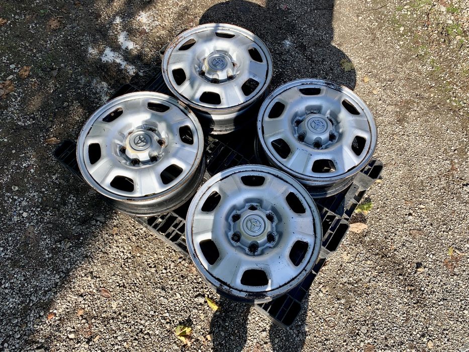 4бр.Оригинални ДЖАНТИ+КАПАЧКИ 17" 6x139.7 за Toyota Hilux,Land Cruiser