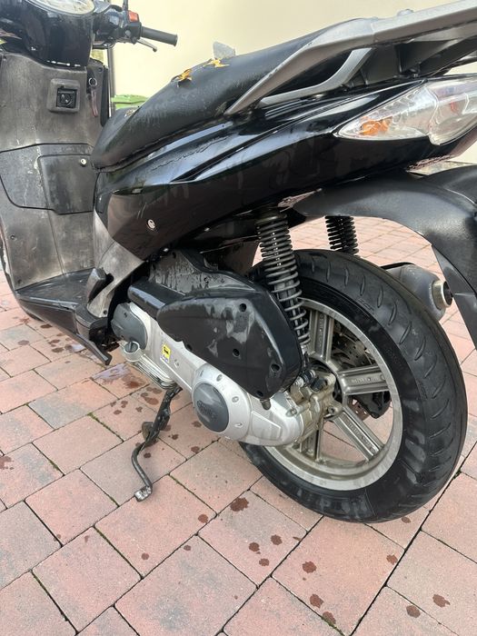 Vand aprilia sportcity cub3e 300