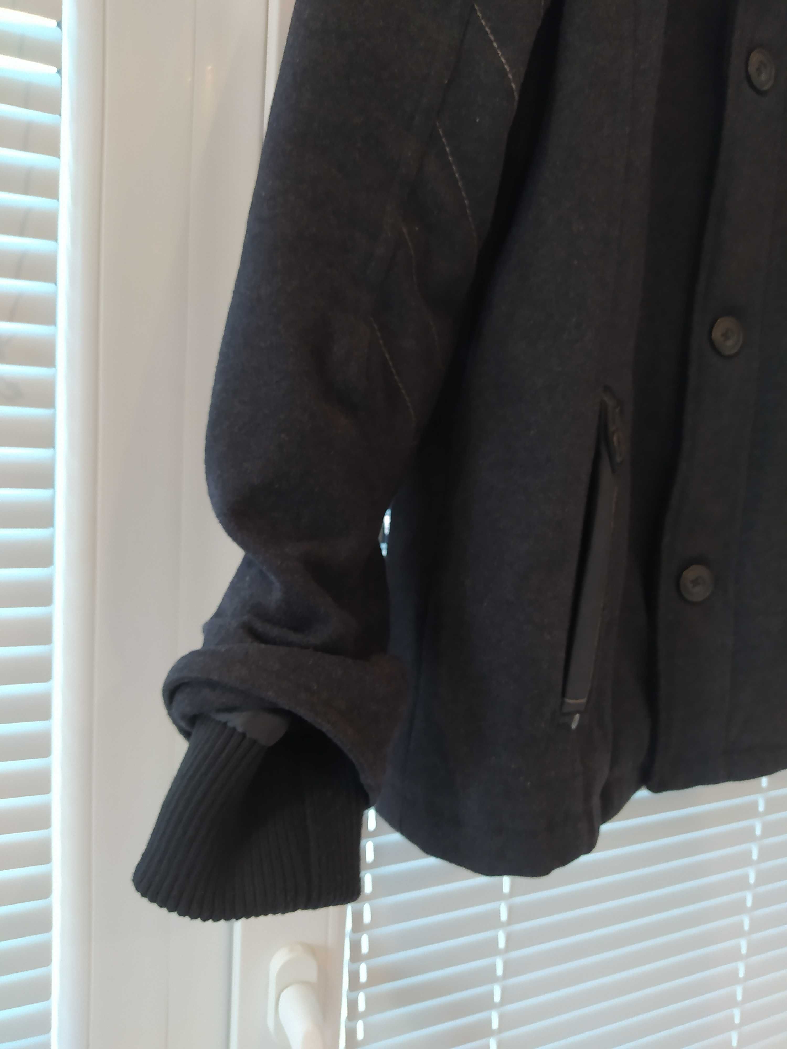 Мъжко спортно-елегантно палто Reserved (M)