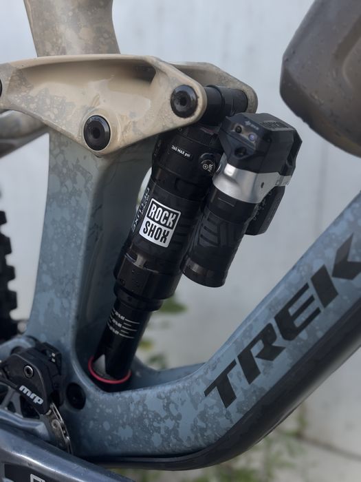 Trek slash se gen5 flight attendant