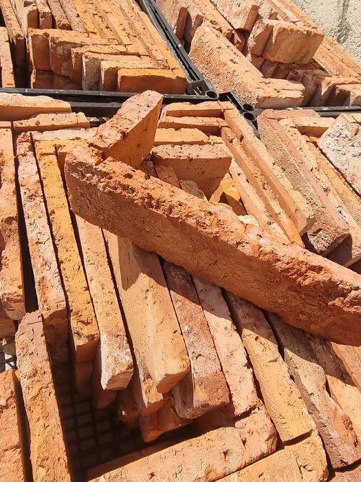 Caramida aparenta și elemente de colt