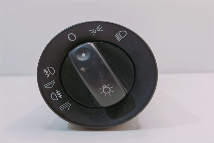 Bloc Lumini 8E0941531B Audi A4 B7 seria