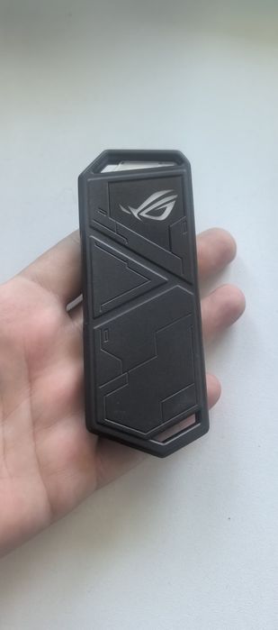 SSD Portabil ASUS ROG Strix Arion USB 3.2 Gen2 Tip-C NVMe