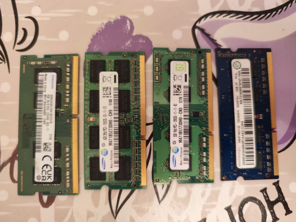 Продам ОЗУ для ноутбука DDR4,DDDR3