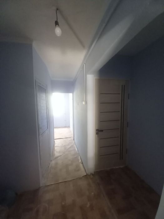 1 xona uy aktyabrda surochna sotiladi 1 etaw utada