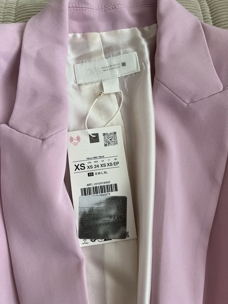 Дамски блейзър Zara с етикет
