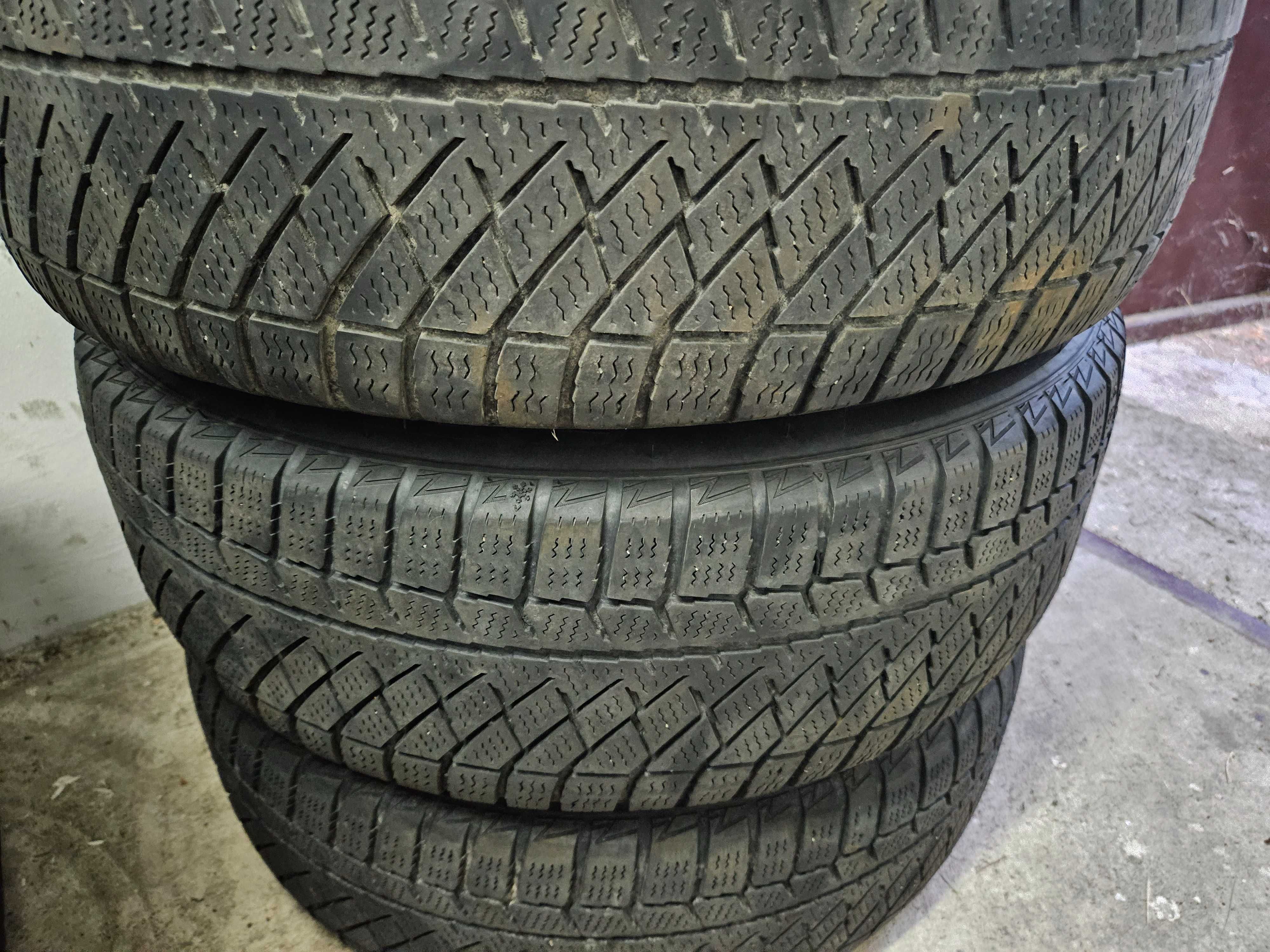 Jante cu anvelope 215/65/R16 M+S iarna 5x114 Renault Kia Nissan Kuga ;