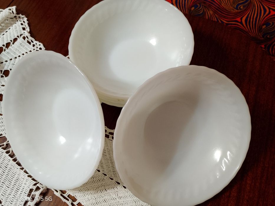 Големи и малки купи от аркопал