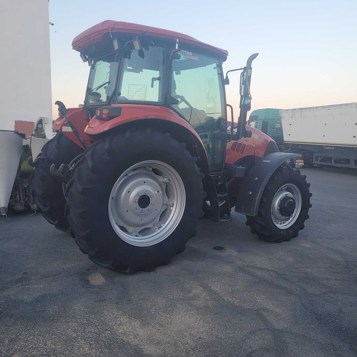 Tractor Case IH Farmall 95 A