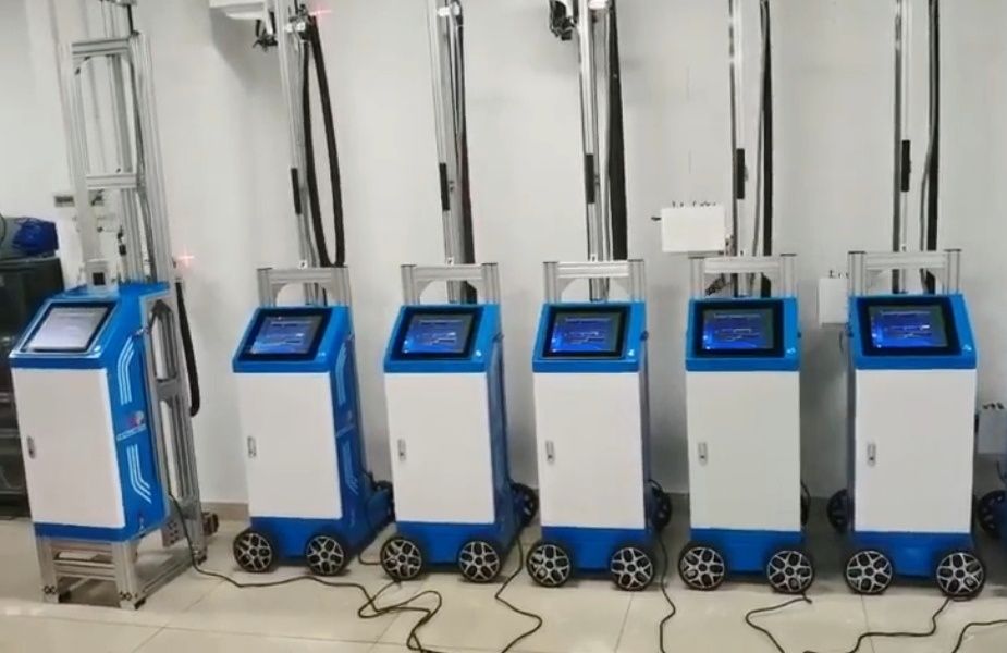 Продам б/у вертикальный УФ-принтер для печати на стенах