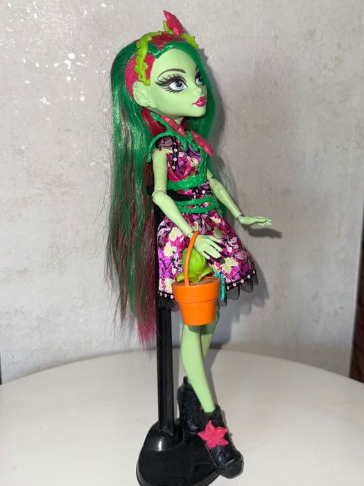 кукла Monster High