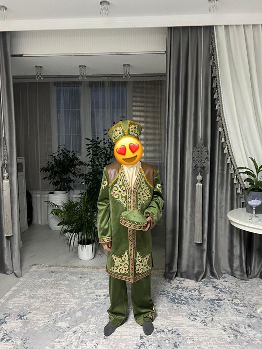 Сдам на прокат костюм на мальчика 9-12 лет