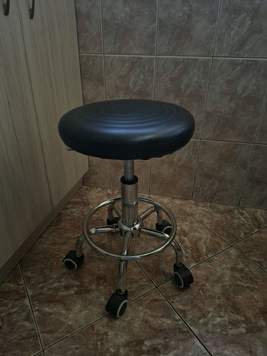 Черна кушетка + стол