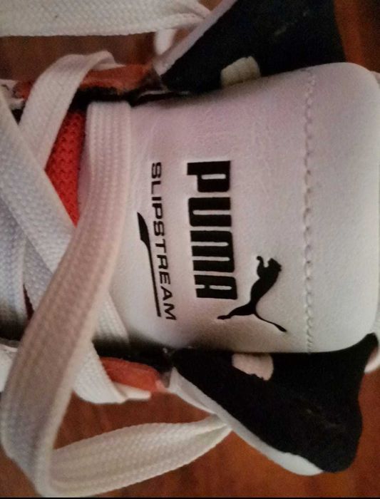 Vand adidasi puma noi!