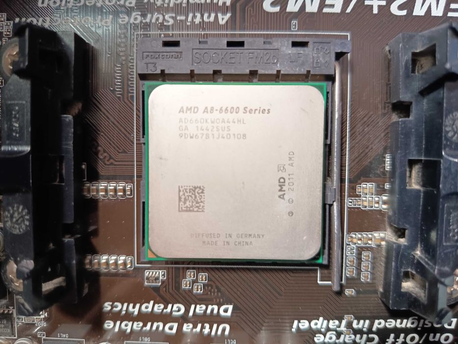 Kit esports gaming, AMD A8-6600K + placa baza Gigabyte + video 2gb