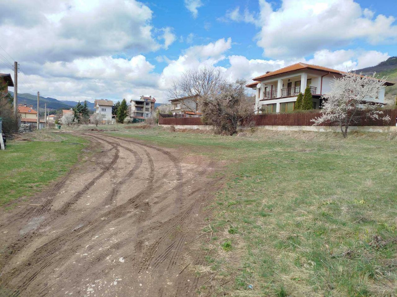 Продава се Парцел в с. Хвойна, Област Смолян - 463 кв.м за 36 €/кв.м - Снимка #2