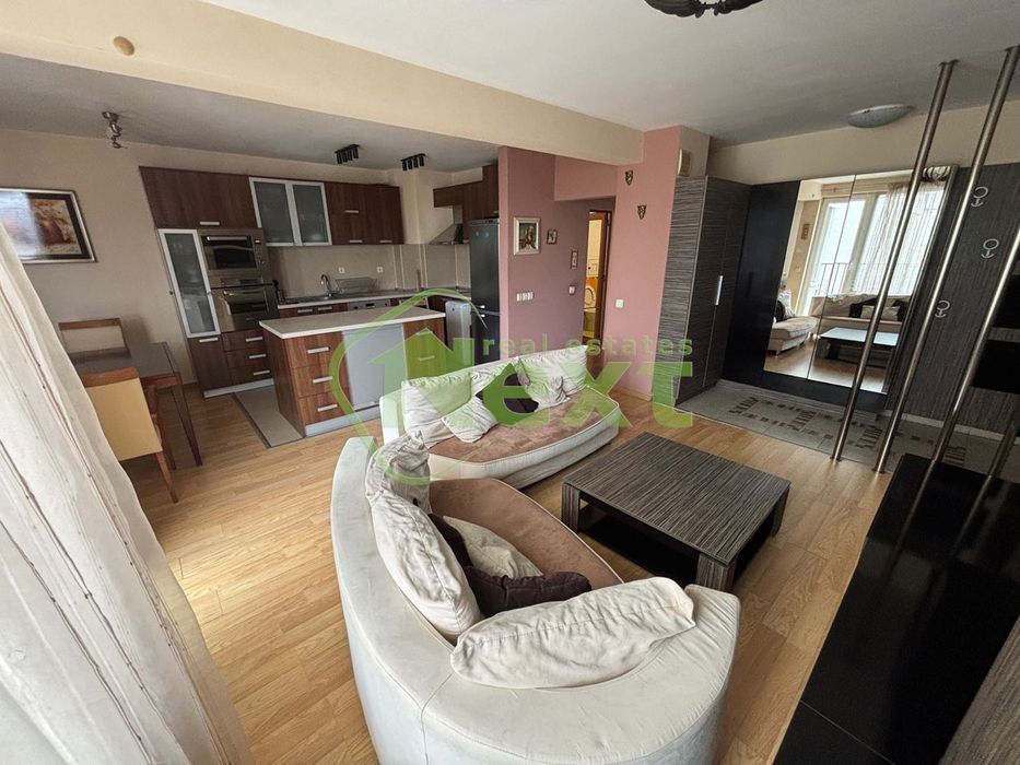 Дава се под наем Тристаен апартамент в София, Банишора - 95 кв.м за 650 € - Снимка #2